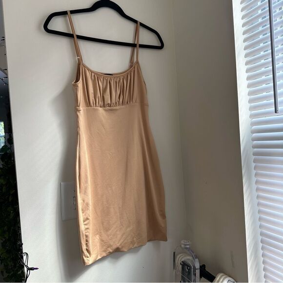 White Fox Boutique Tan mini dress - Picture 4 of 10
